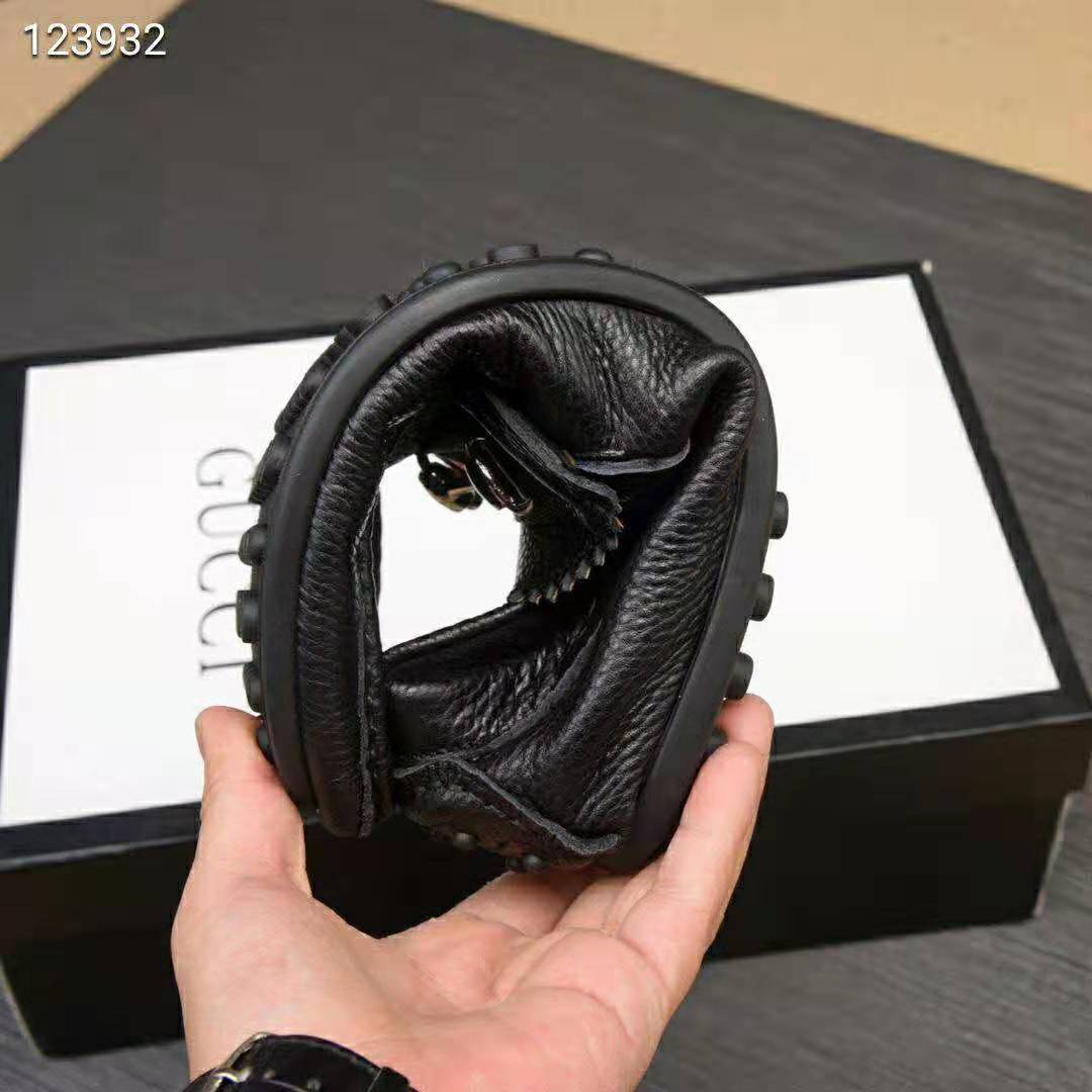 G*u*i men leather driver with horsebit-black