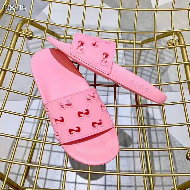 G*u*i women’s rubber gg slide sandal-pink