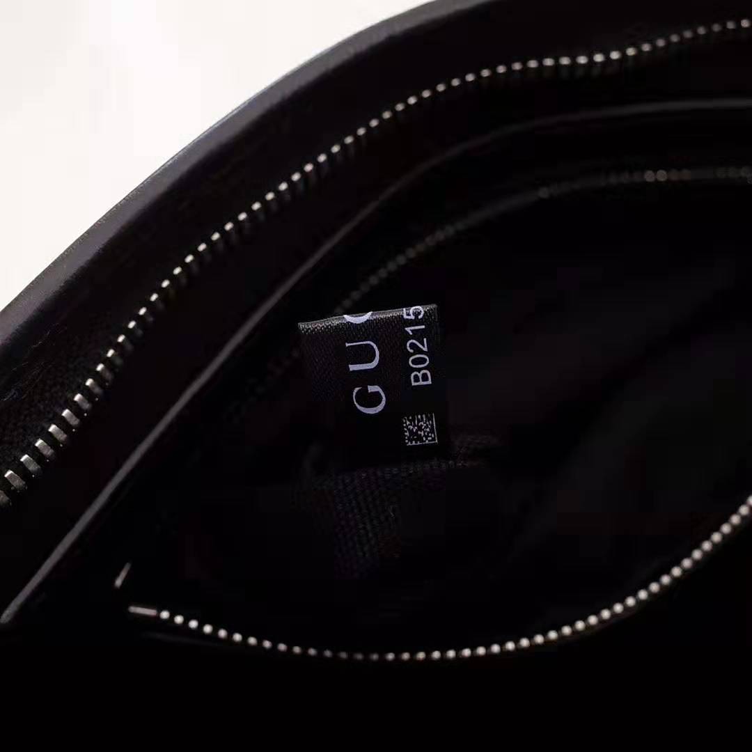 G*u*i gg men pouch with interlocking bag in black soft leather