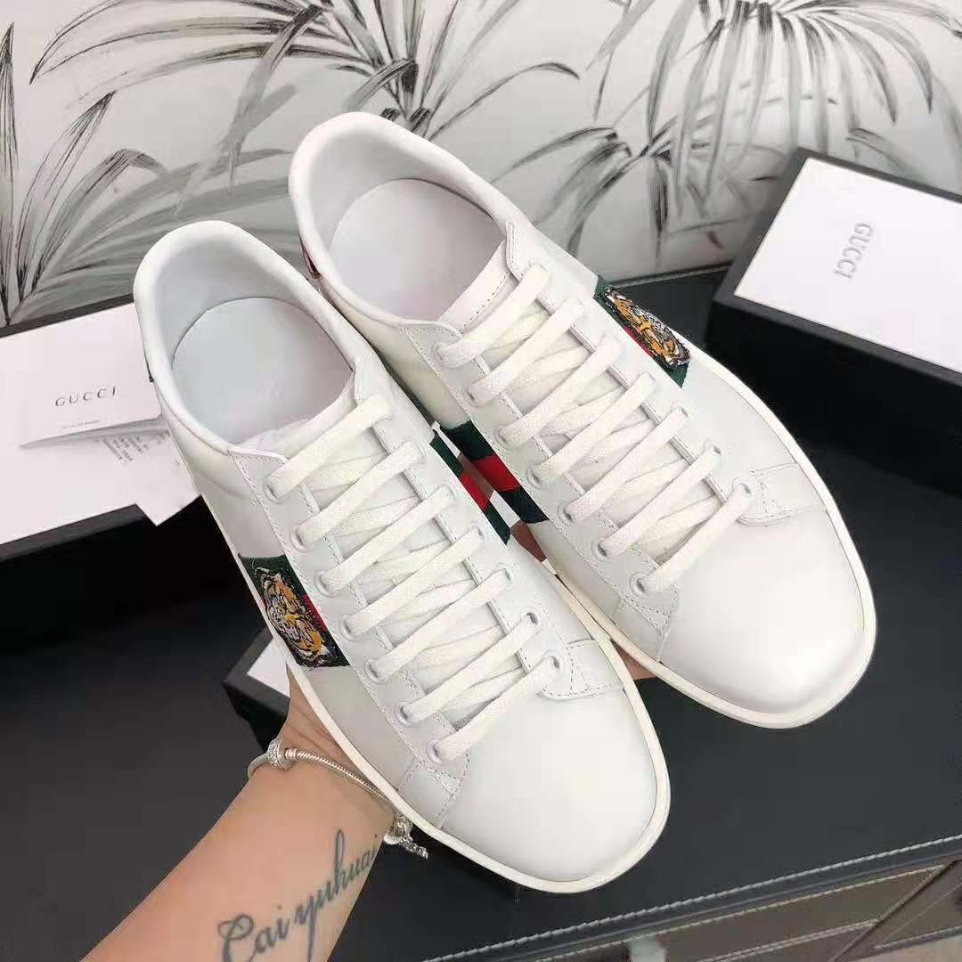 G*u*i men ace embroidered sneaker with embroidered tiger appliqué-white