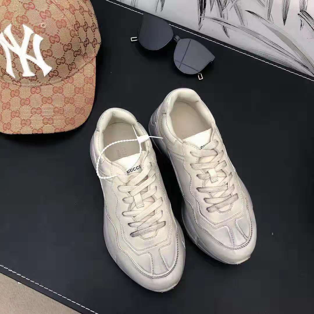 G*u*i unisex rhyton leather sneaker-beige