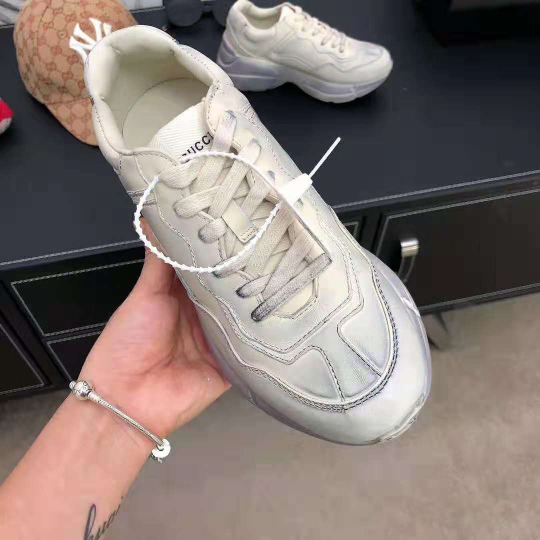 G*u*i unisex rhyton leather sneaker-beige