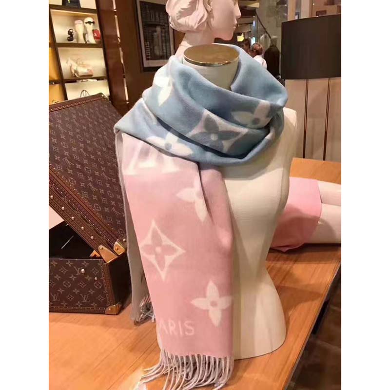 Louis Vuitton LV Women Reykjavik Gradient Cashmere Scarf with Iconic Monogram-Blue