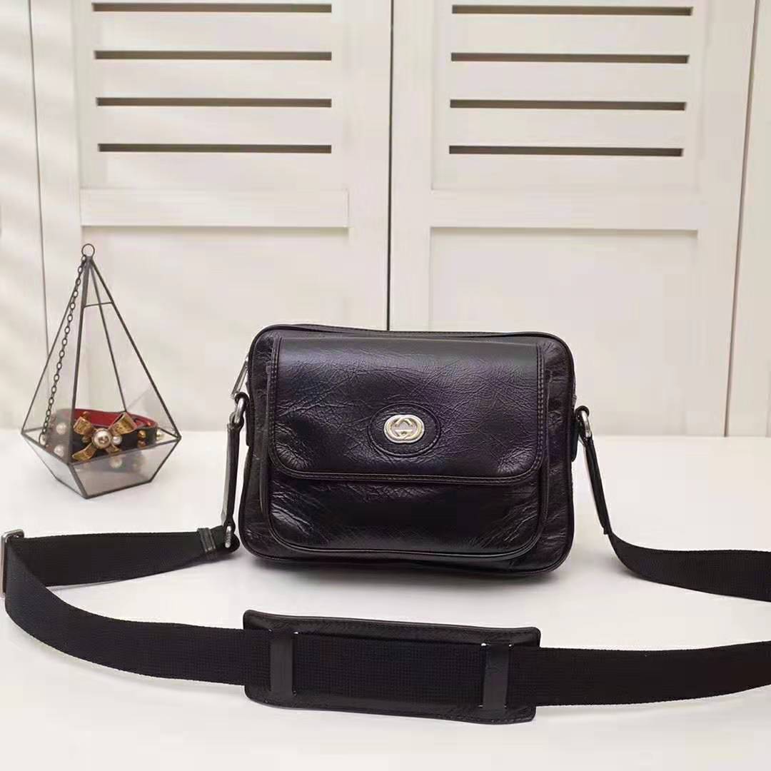 G*u*i gg men leather belt bag in black soft leather