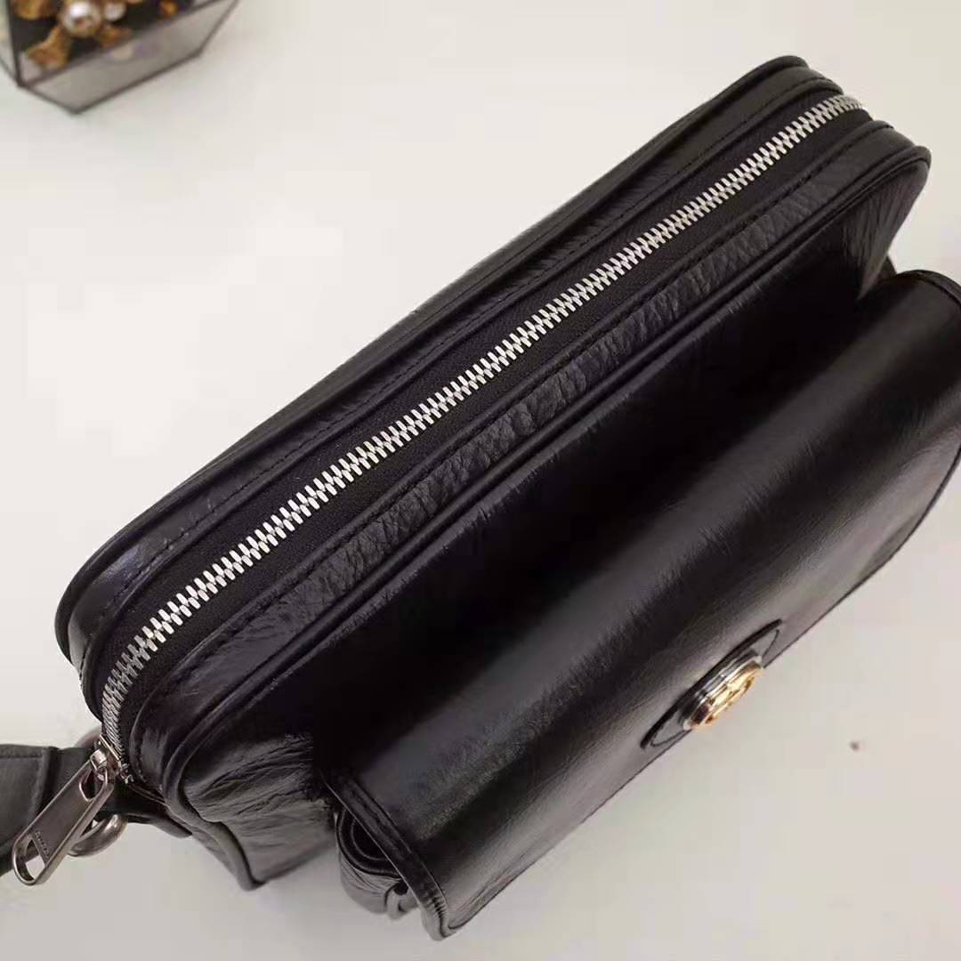 G*u*i gg men leather belt bag in black soft leather