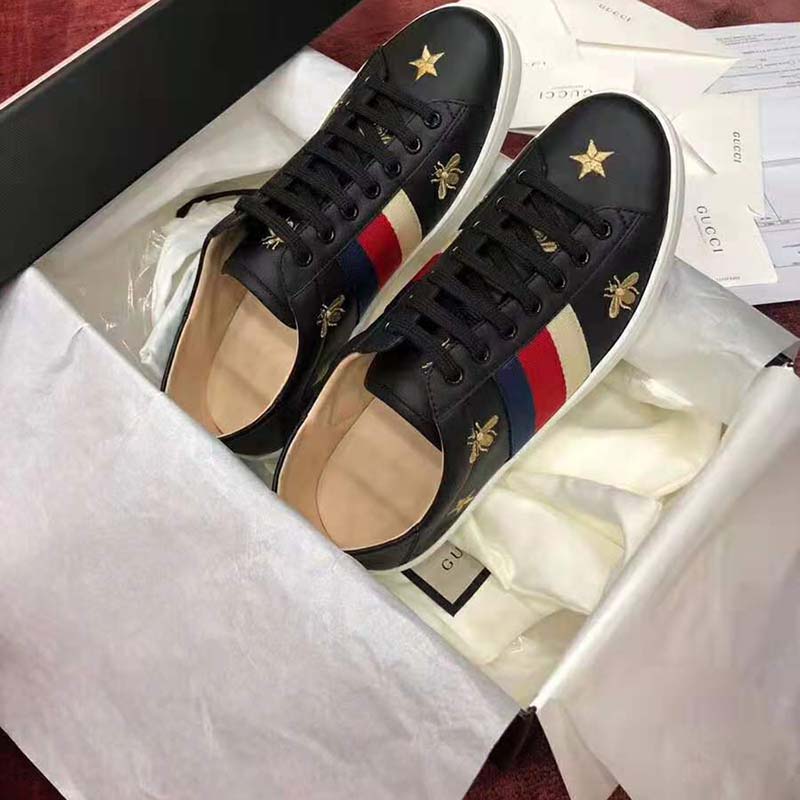 G*u*i men’s ace embroidered sneaker in black leather with bees and stars