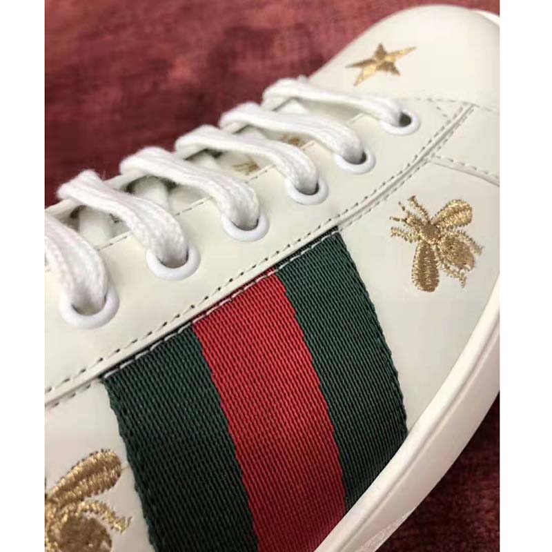 G*u*i men’s ace embroidered sneaker in white leather with bees and stars