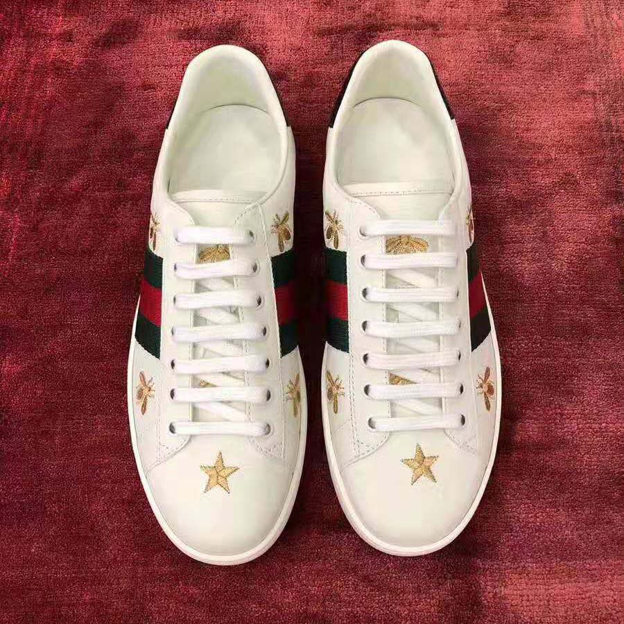 G*u*i men’s ace embroidered sneaker in white leather with bees and stars