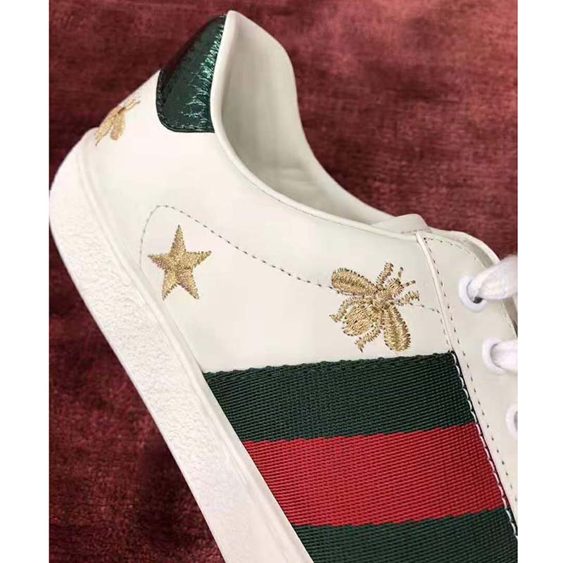 G*u*i men’s ace embroidered sneaker in white leather with bees and stars
