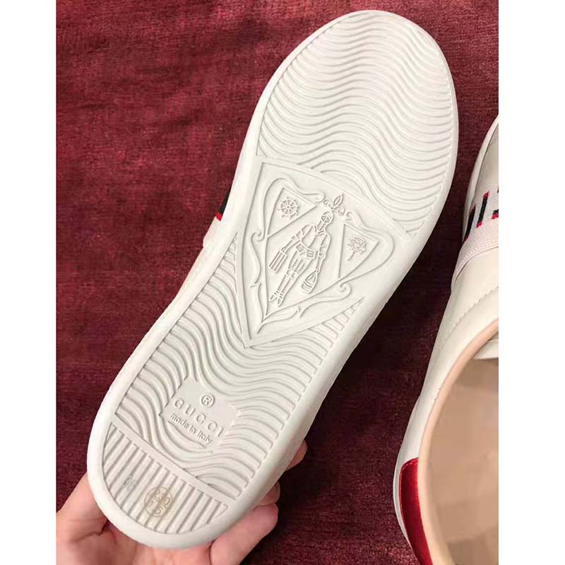 G*u*i unisex ace sneaker with G*u*i stripe in white leather rubber sole