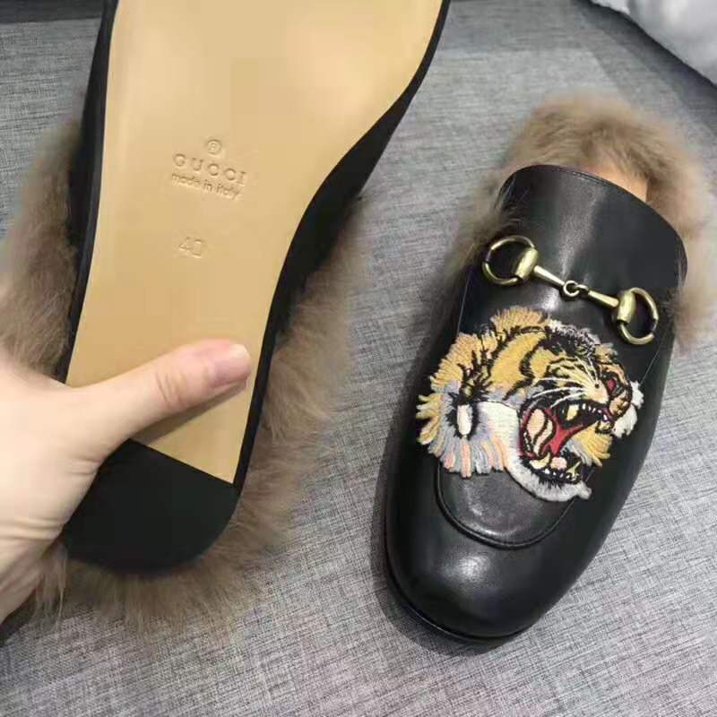 G*u*i unisex princetown slipper with tiger in lamb wool-black