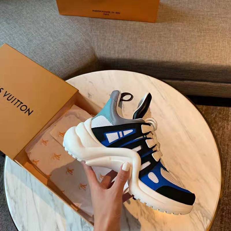 Louis Vuitton LV Unisex LV Archlight Sneaker in Calf Leather and Technical Fabric-Blue