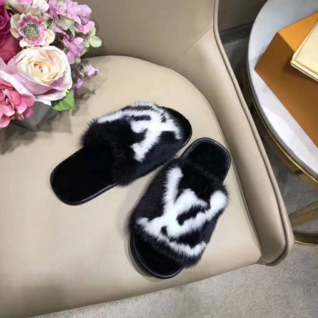 Louis Vuitton LV Women Homey Flat Mule in Mink Fur-Black