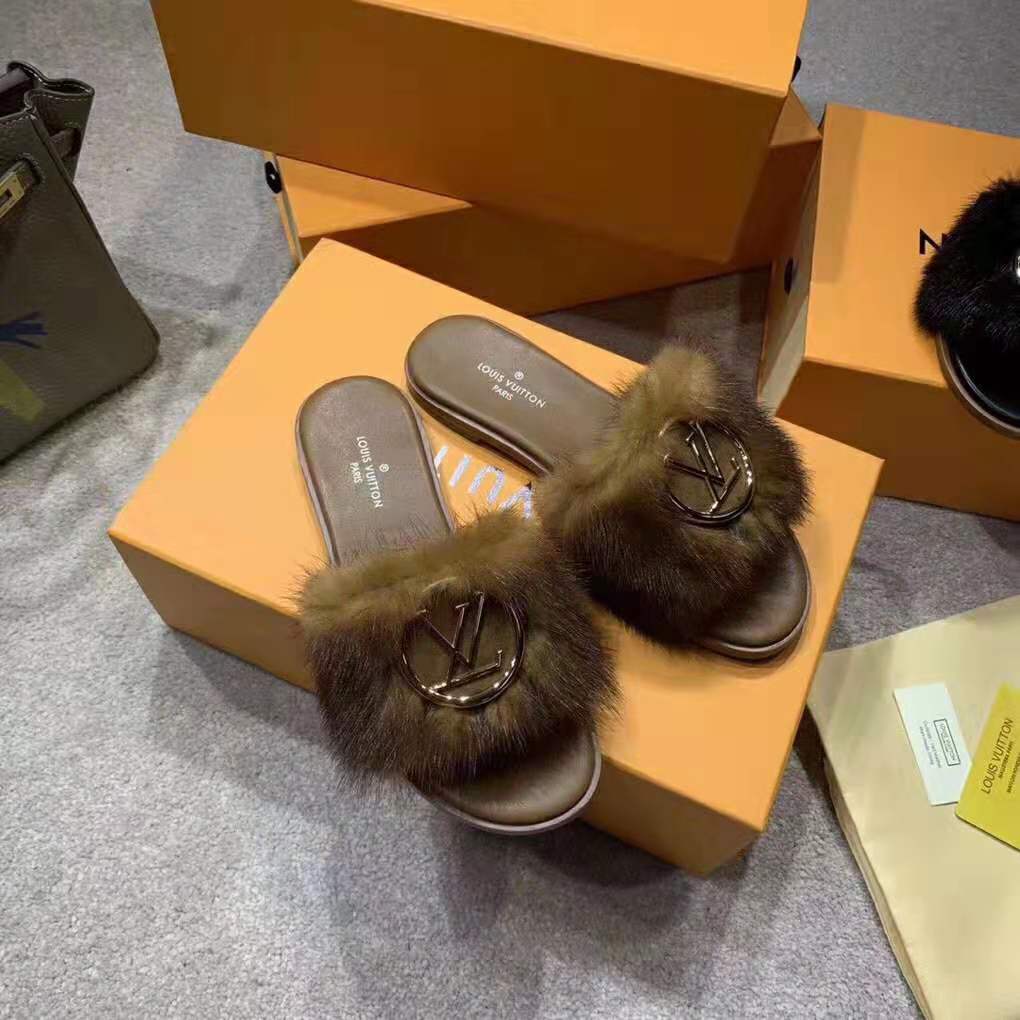 Louis Vuitton LV Women Lock It Mule in Mink and Leather-Brown