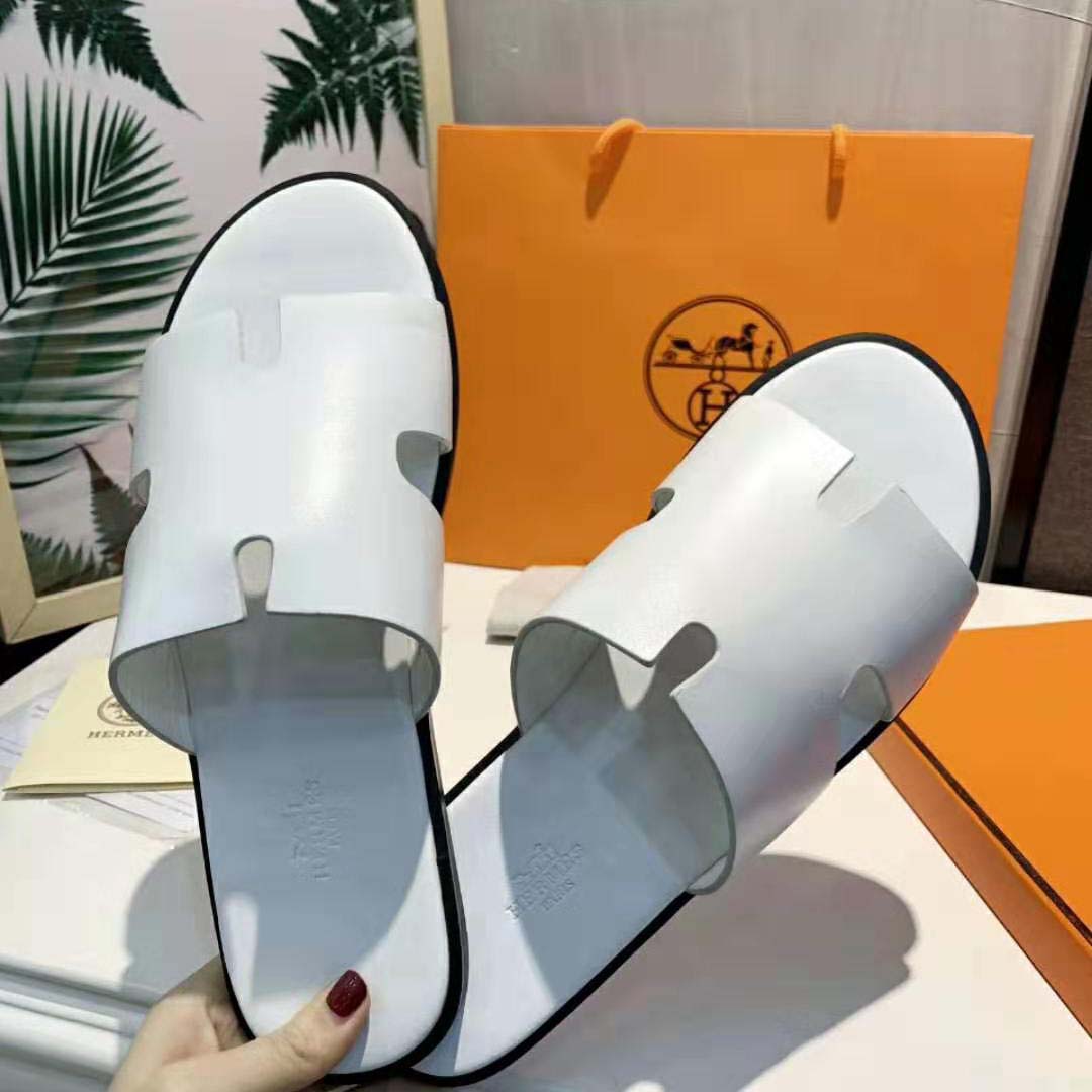 Hermes Unisex Izmir Sandal in Calfskin with Iconic “H”-White