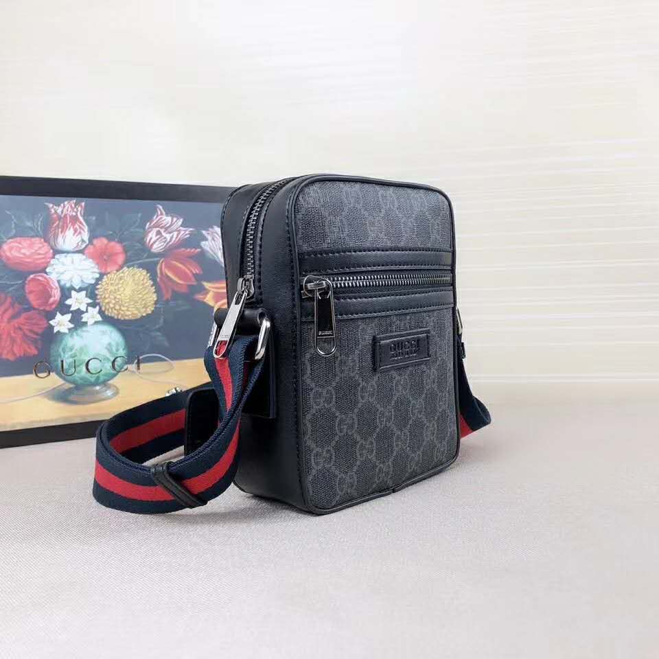 G*u*i gg men gg black messenger gg supreme canvas