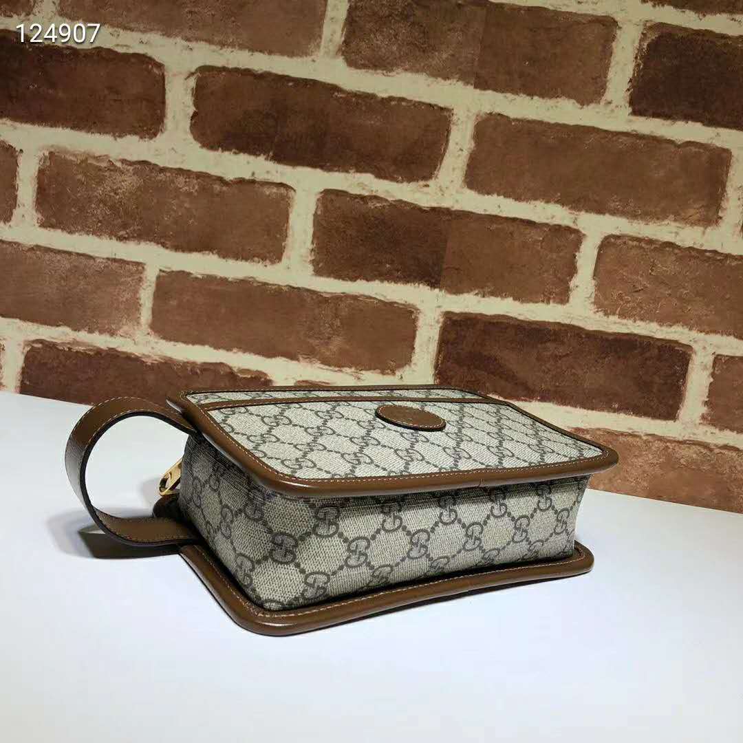 G*u*i gg unisex gg travel pouch with interlocking g-beige