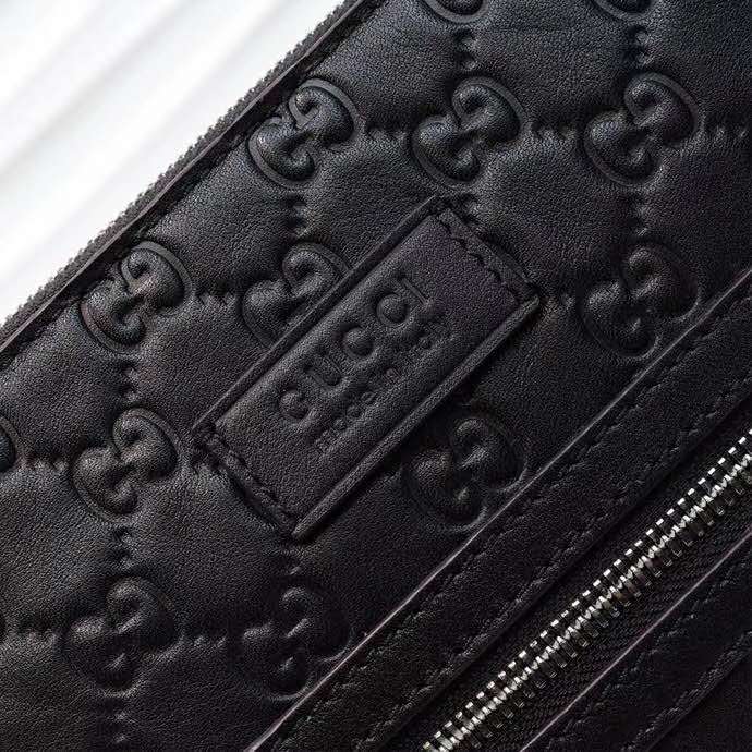 G*u*i gg unisex G*u*i signature messenger black G*u*i signature leather