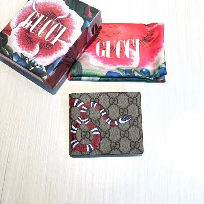 G*u*i gg unisex kingsnake print gg supreme coin wallet-beige