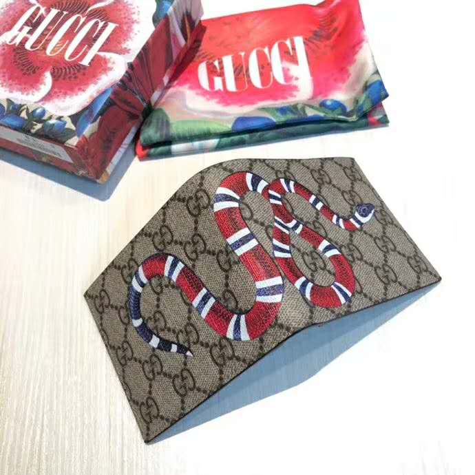 G*u*i gg unisex kingsnake print gg supreme coin wallet-beige