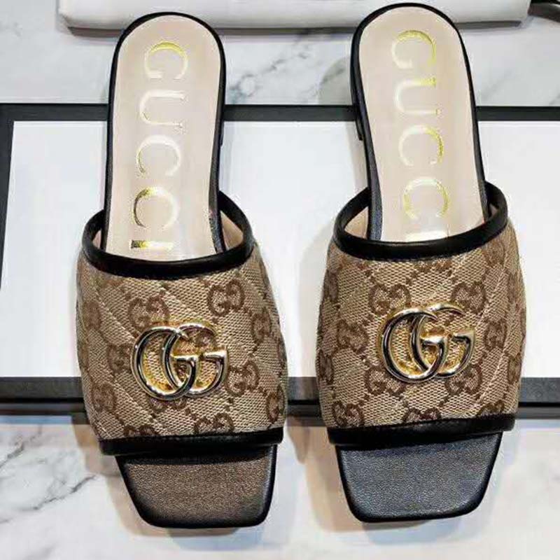 G*u*i women’s gg matelassé canvas slide sandal beige/ebony diagonal