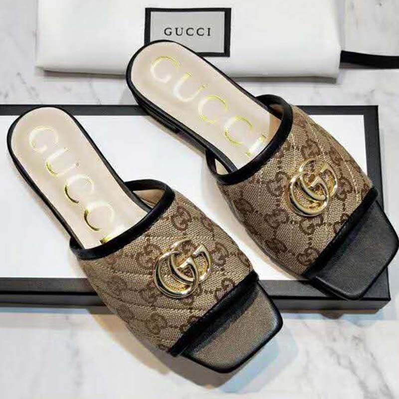 G*u*i women’s gg matelassé canvas slide sandal beige/ebony diagonal