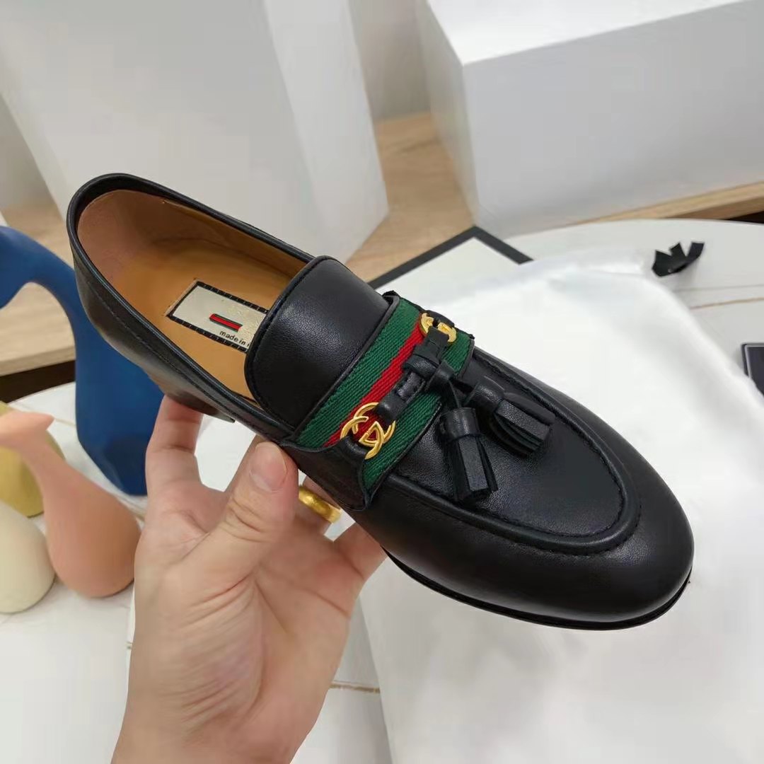 G*u*i gg unisex loafer with web and interlocking g black leather