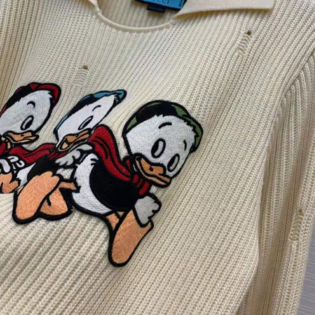 G*u*i women disney x G*u*i donald duck cotton wool sweater holes crewneck collar-white