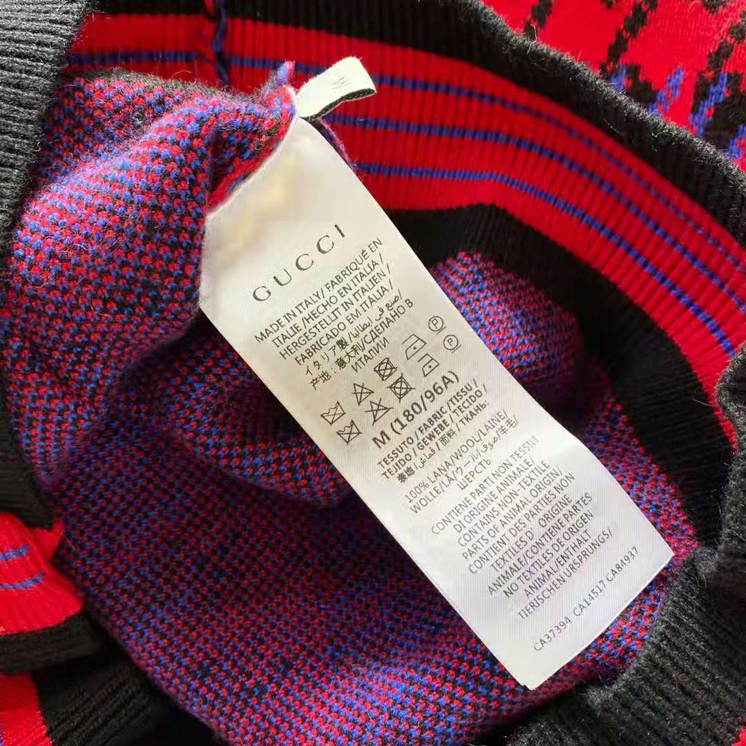 G*u*i women houndstooth wool cropped cardigan crew neck red and black