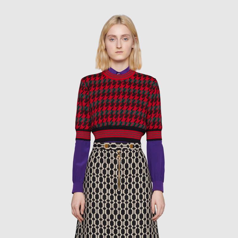 G*u*i women houndstooth wool cropped sweater crew neck cropped shape red and black