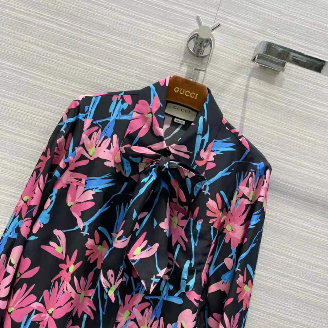 G*u*i women ken scott print silk shirt point collar front pocket
