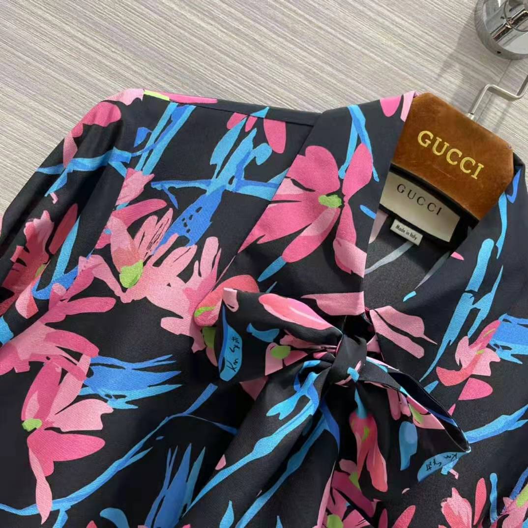 G*u*i women ken scott print silk shirt point collar front pocket