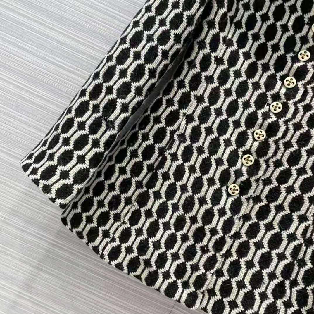G*u*i women optical tweed jacket wool black and ivory optical tweed point collar