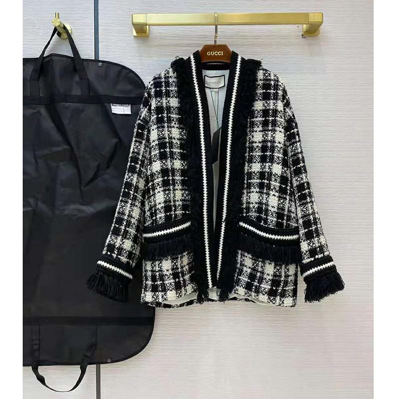 G*u*i women tweed jacket ivory and black check tweed black ribbon wool