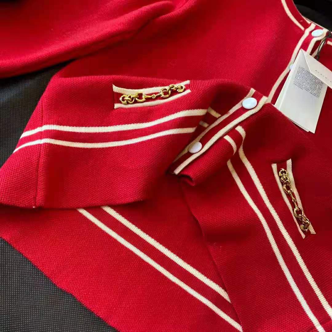 G*u*i women wool jacket with contrast trim besom pockets crew neck-red