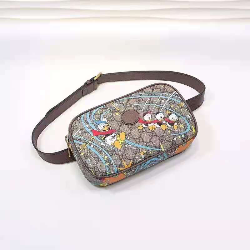 G*u*i unisex disney x G*u*i donald duck print belt bag leather interlocking g