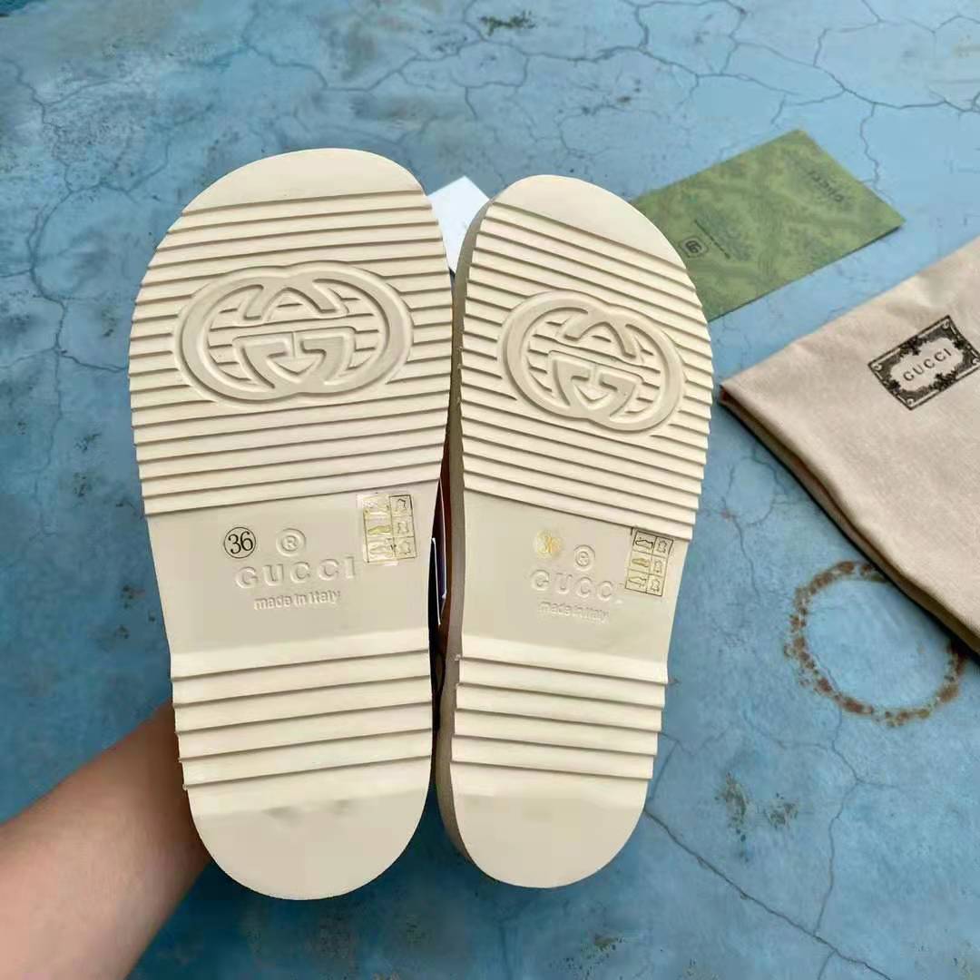 G*u*i gg women sandal with mini double g off-white rubber