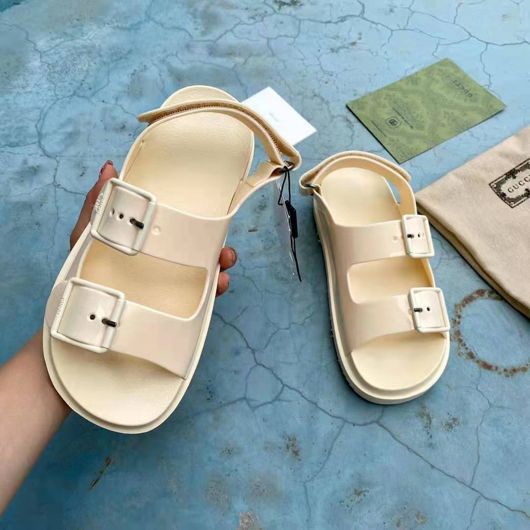 G*u*i gg women sandal with mini double g off-white rubber