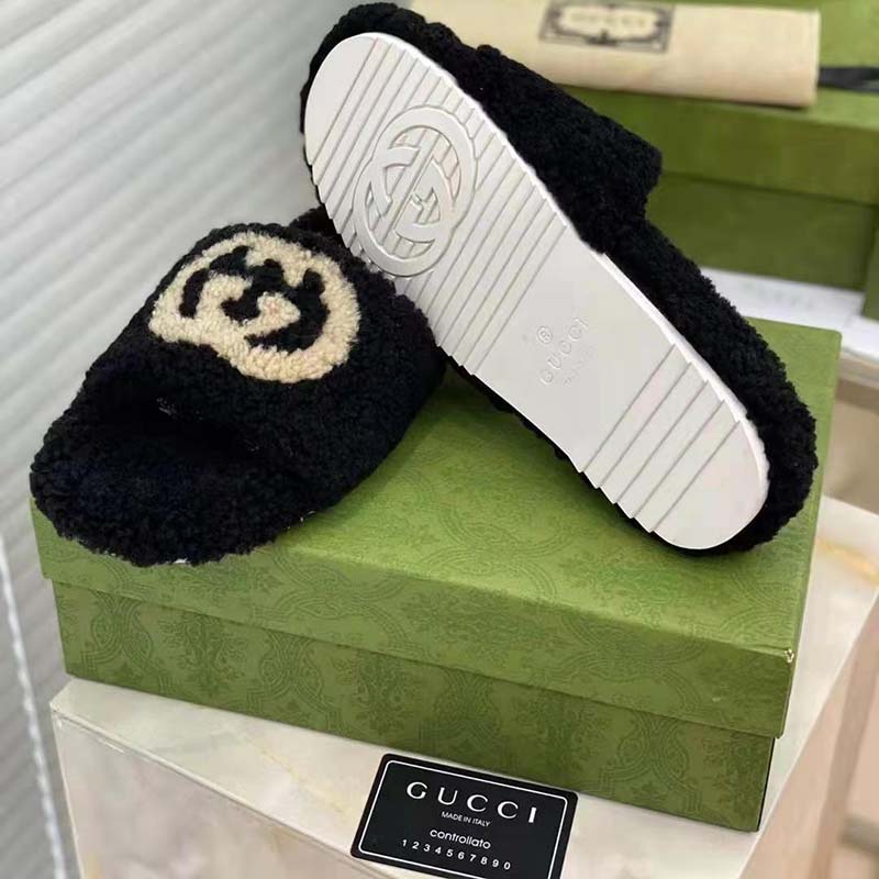 G*u*i gg women slide sandal with interlocking g black interlocking g merino wool