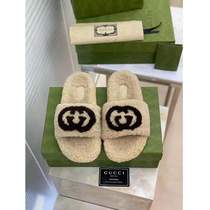 G*u*i gg women slide sandal with interlocking g light brown interlocking g merino wool