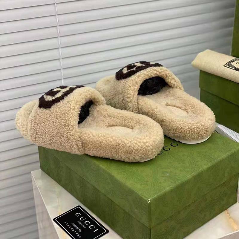G*u*i gg women slide sandal with interlocking g light brown interlocking g merino wool