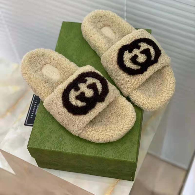 G*u*i gg women slide sandal with interlocking g light brown interlocking g merino wool