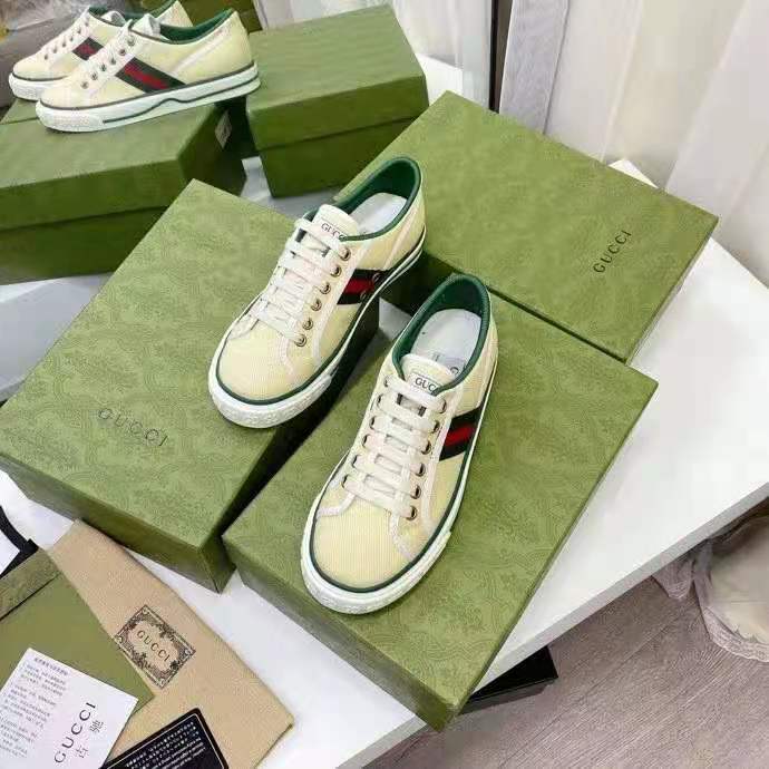 G*u*i gg unisex G*u*i tennis 1977 sneaker butter cotton green and red web
