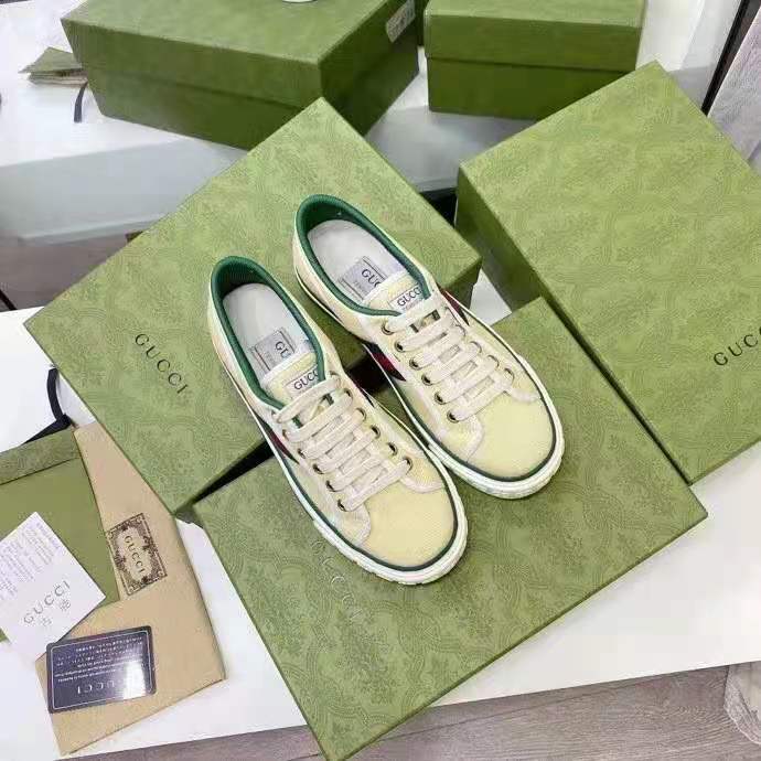 G*u*i gg unisex G*u*i tennis 1977 sneaker butter cotton green and red web