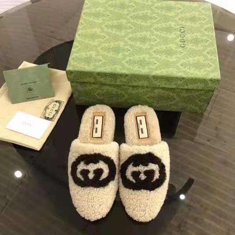 G*u*i gg unisex slipper with interlocking g light brown interlocking g merino wool
