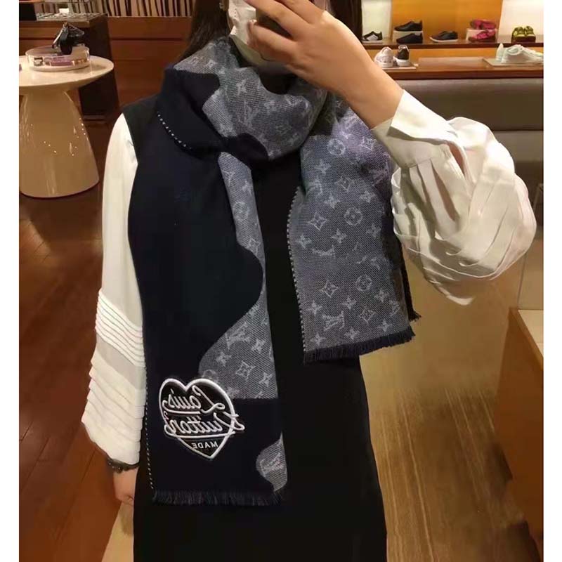 Louis Vuitton Unisex Monogram Drip Scarf Blue 100% Wool Allover Monogram