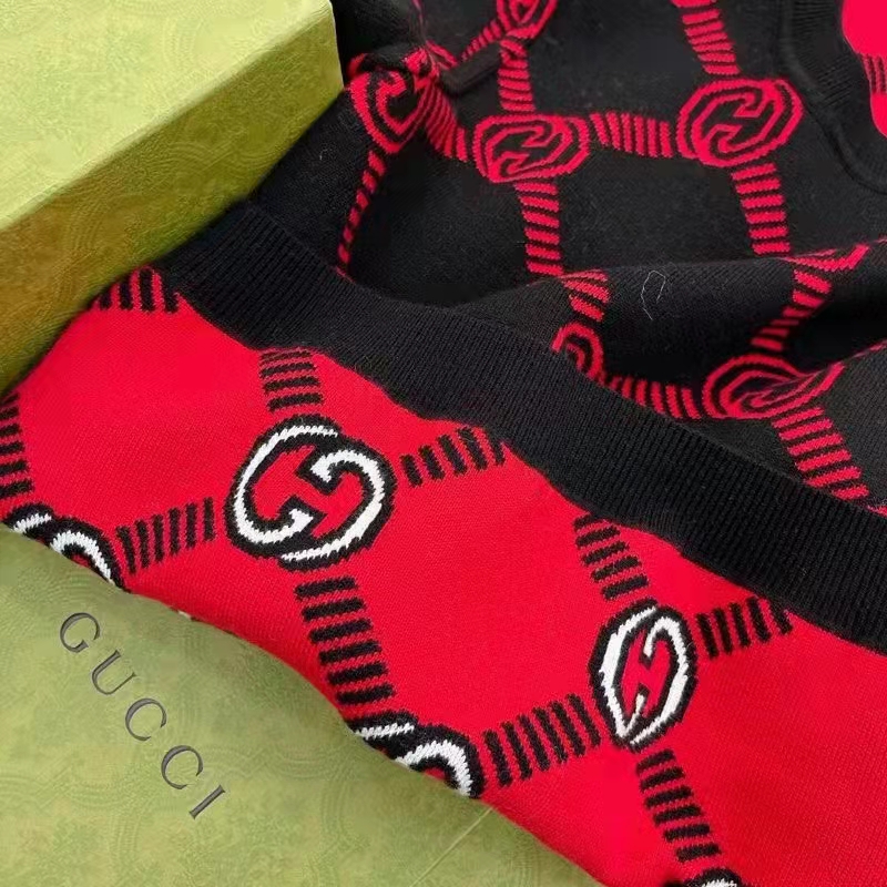 G*u*i women gg reversible interlocking g wool sweater crewneck short sleeves