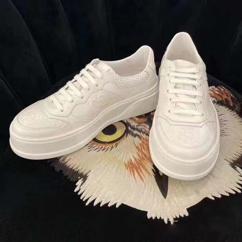 G*u*i unisex gg embossed sneaker white smooth leather lace up flat
