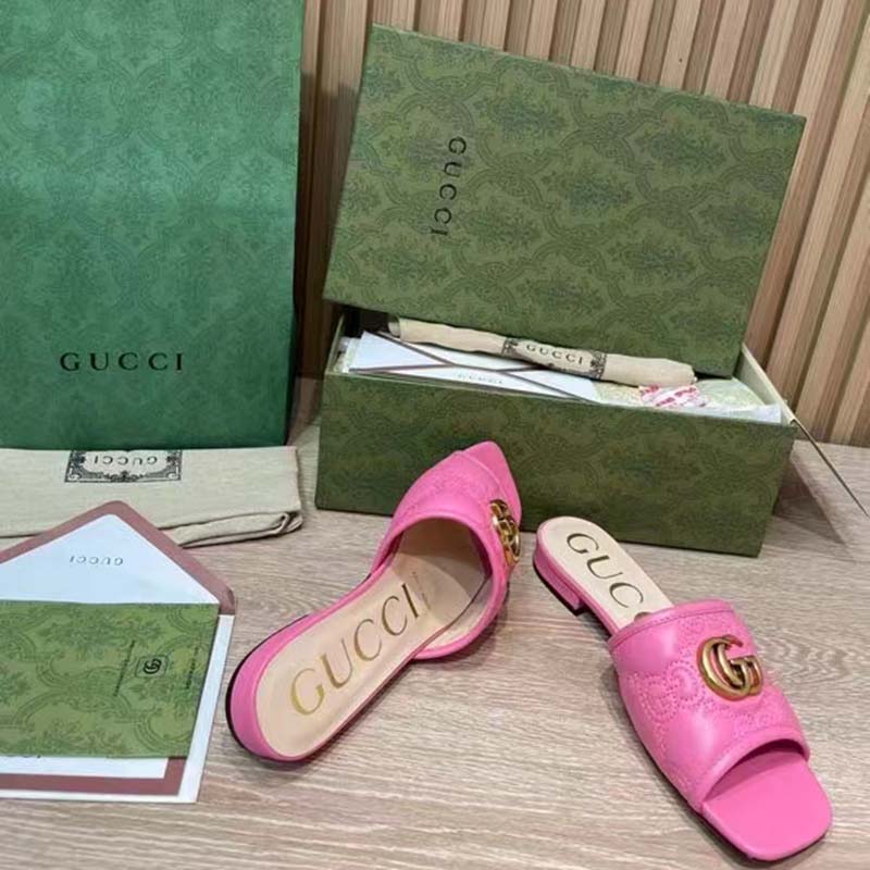 G*u*i women gg matelassé slide sandal bright pink double g square toe flat