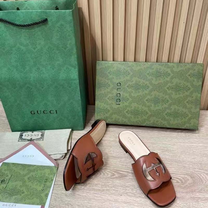 G*u*i women interlocking g cut out slide sandal cuir leather flat